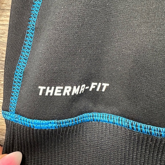 Nike Thermafit Black Hoodie Sweatshirt Mens Size Medium - Picture 3 of 7